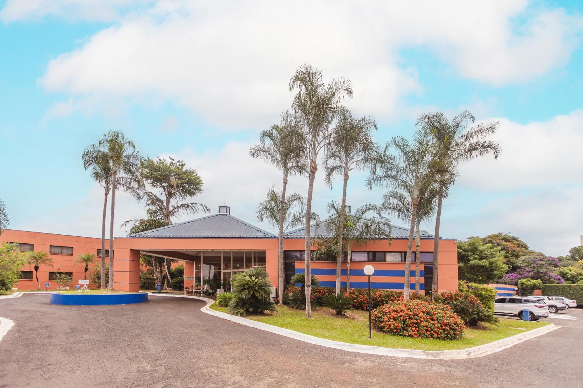 Hotel Golden Park Ribeirao Preto By Nacional Inn Екстер'єр фото